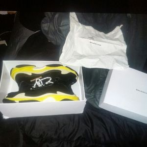 Balenciaga triple s size 11.5